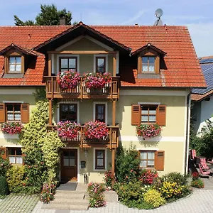 Gasthuis Gaeste-haus Roesch